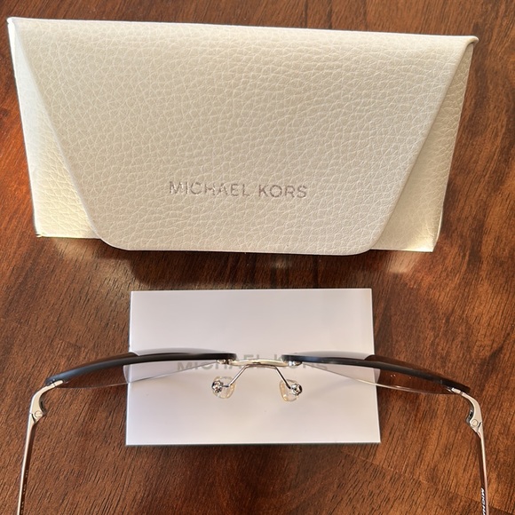Michael Kors Sunglasses - Picture 8 of 8